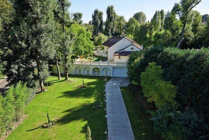 Maison - 700 m² - 15 pièces