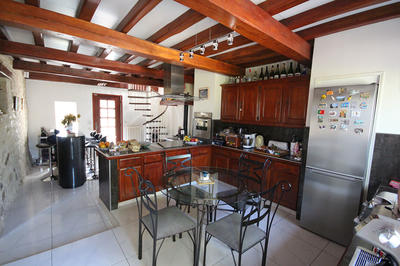 Maison - 204 m² - 5 pièces