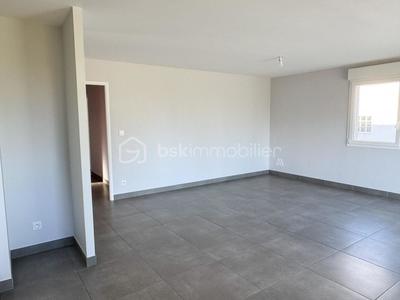 Maison - 101 m² - 5 pièces