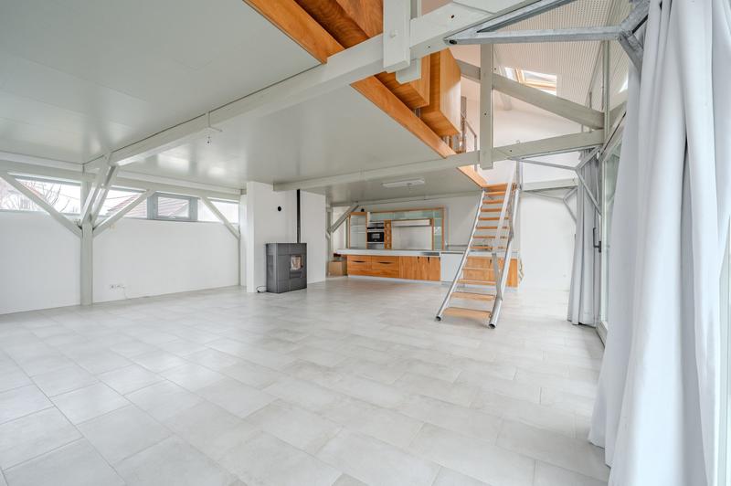 Maison - 393 m² - 15 pièces