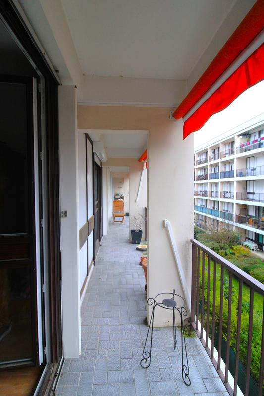 Appartement - 99 m² - 5 pièces