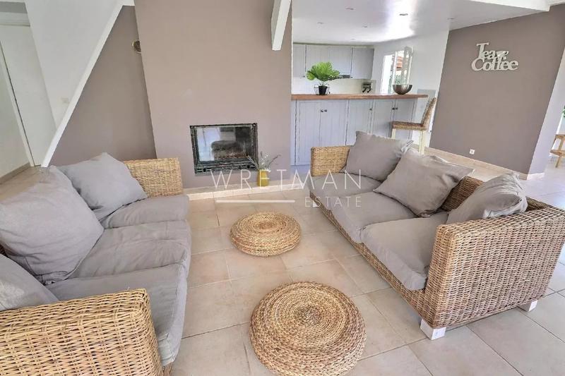 Villa - 230 m² - 8 pièces