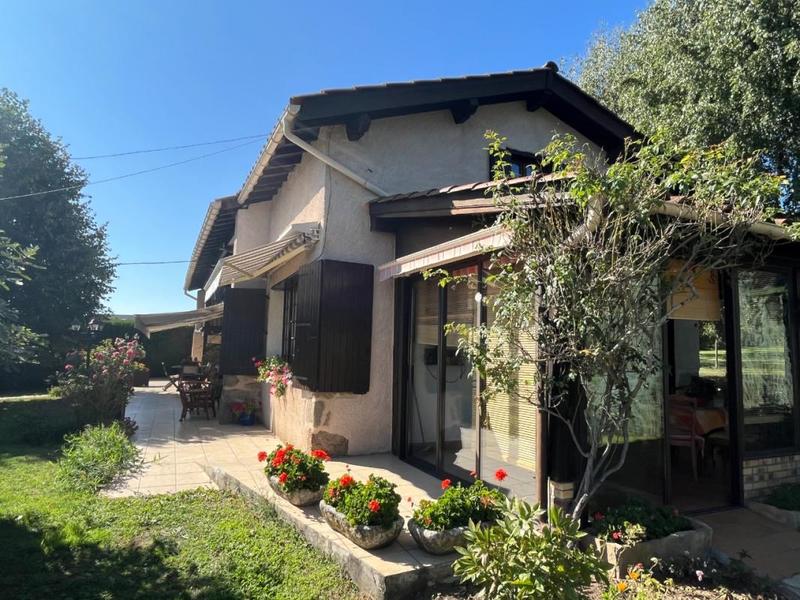 Maison - 186 m² - 5 pièces