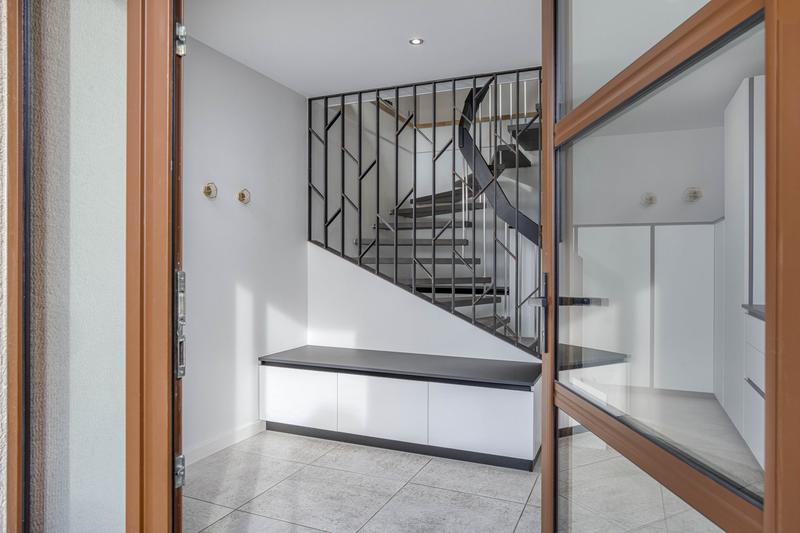 Maison - 98 m² - 4 pièces