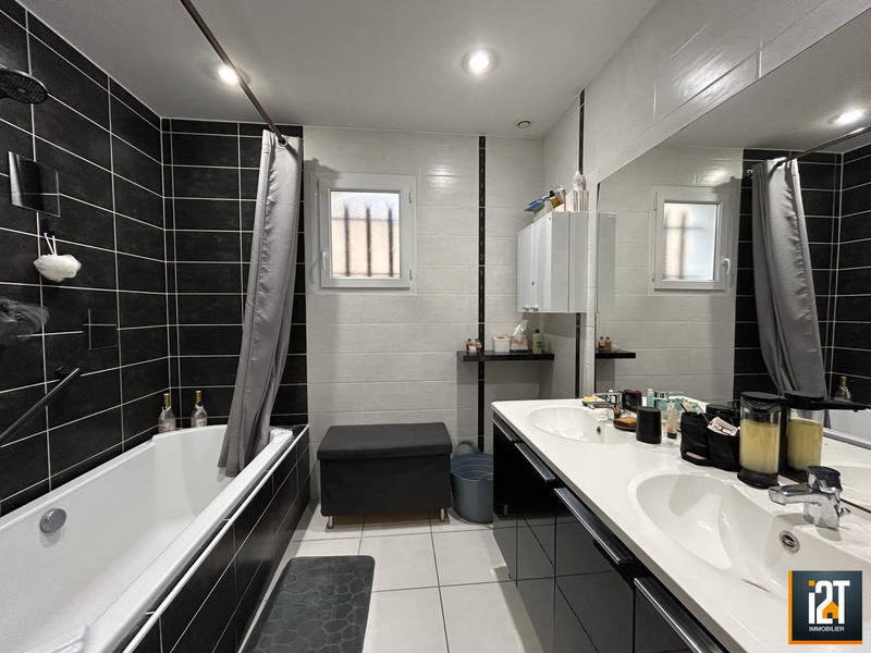 Villa - 89 m² - 4 pièces