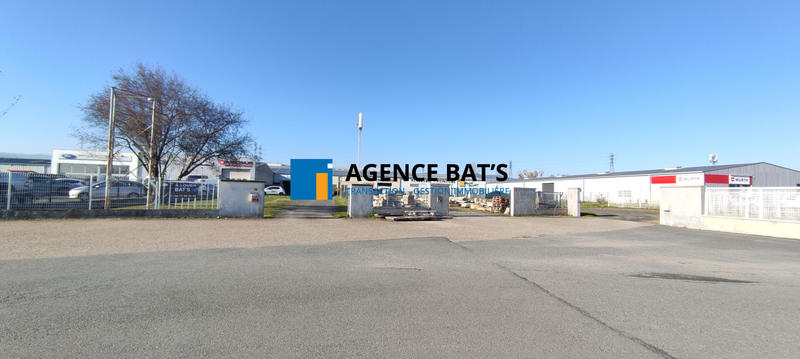 Local commercial - 120 m² - 5 pièces