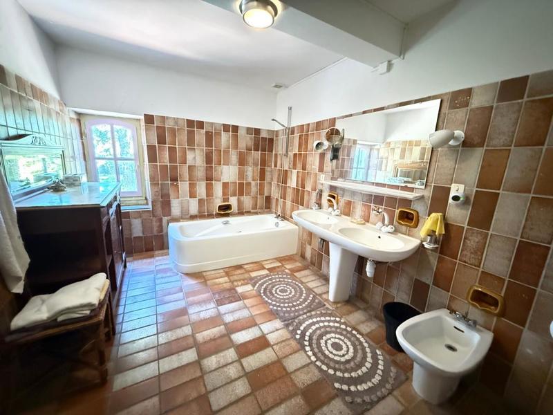 Maison de campagne - 245 m² - 7 pièces