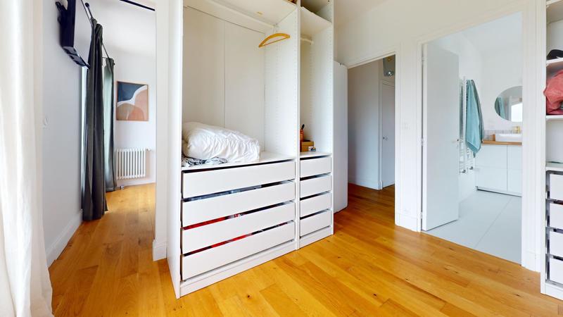 Maison - 180 m² - 8 pièces