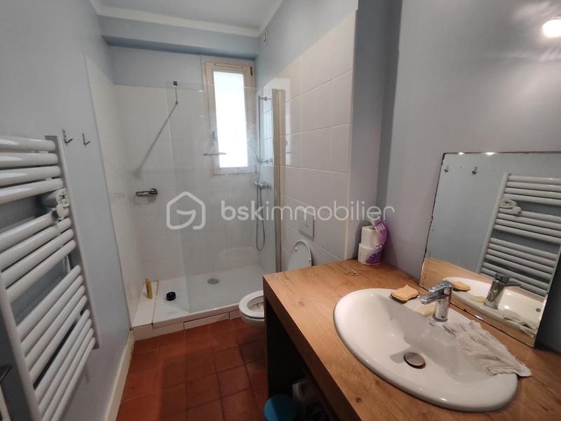 Maison - 180 m² - 8 pièces