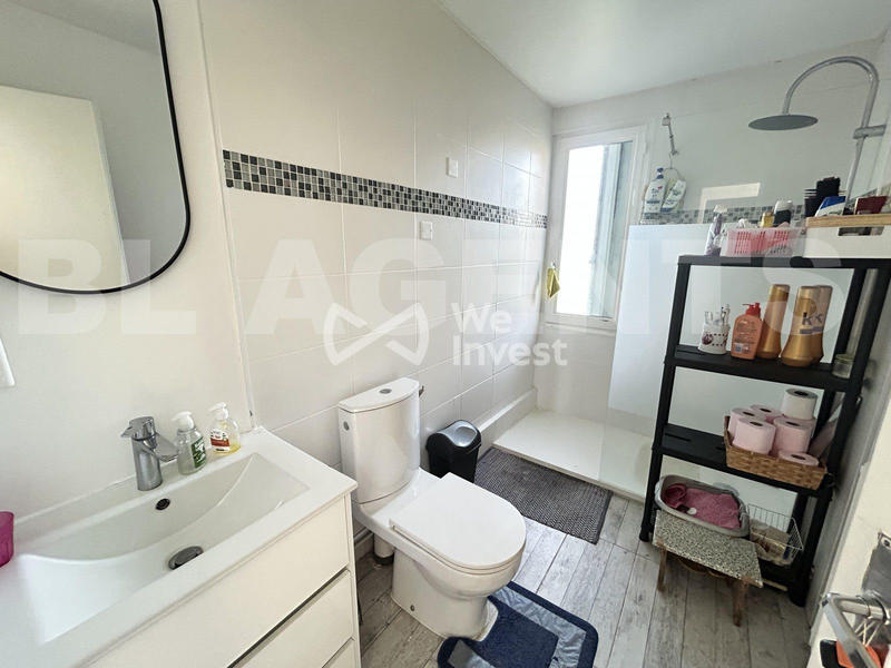 Maison - 90 m² - 5 pièces