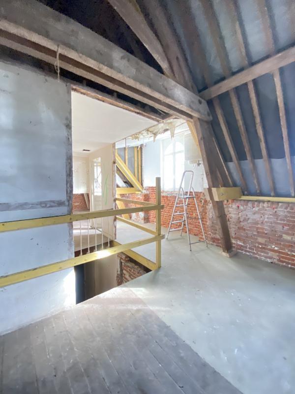 Maison - 303 m² - 9 pièces