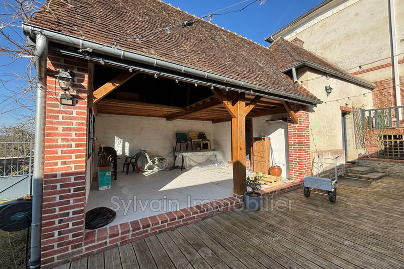 Maison - 203 m² - 6 pièces