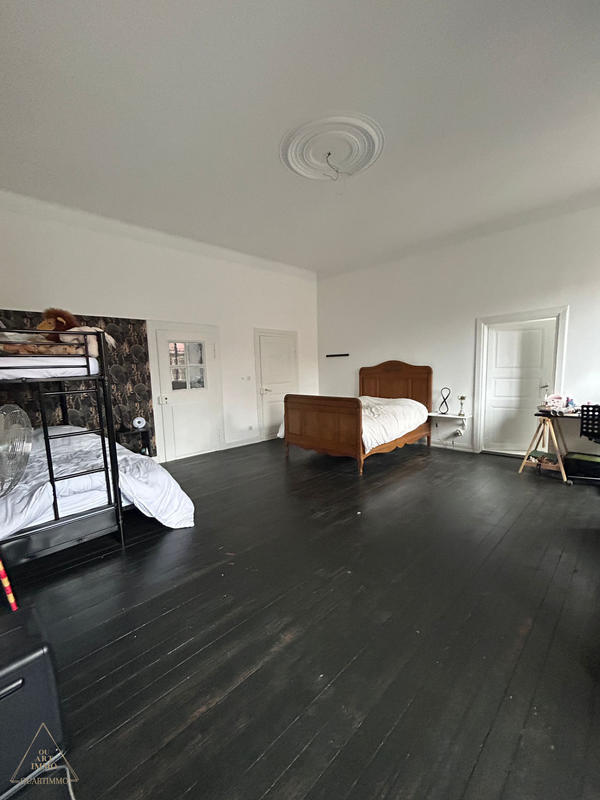 Appartement - 167 m² - 5 pièces