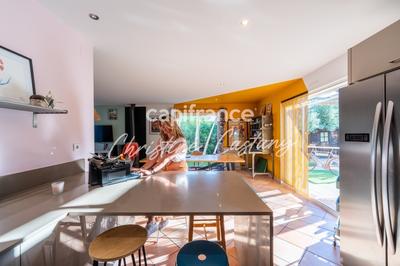 Maison - 110 m² - 4 pièces