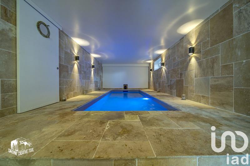 Maison - 323 m² - 13 pièces