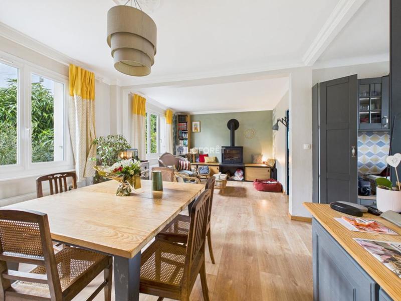 Maison - 90 m² - 5 pièces