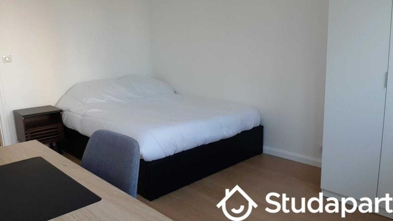 Chambre - 10 m² - 1 pièce