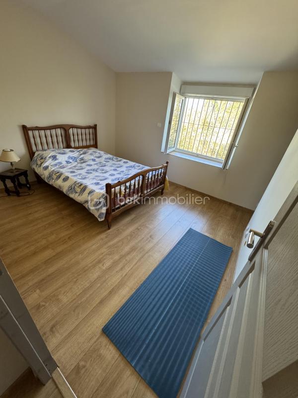 Demeure - 248 m² - 8 pièces