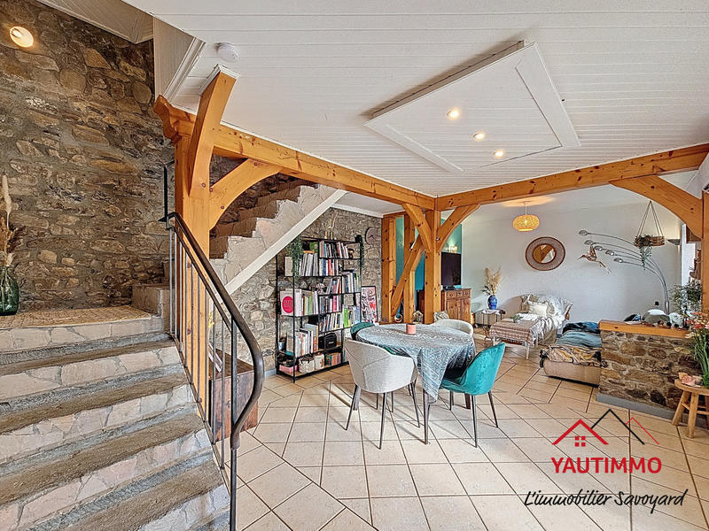 Appartement - 106 m² - 5 pièces