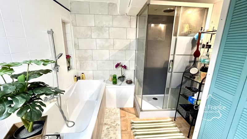 Appartement - 175 m² - 6 pièces