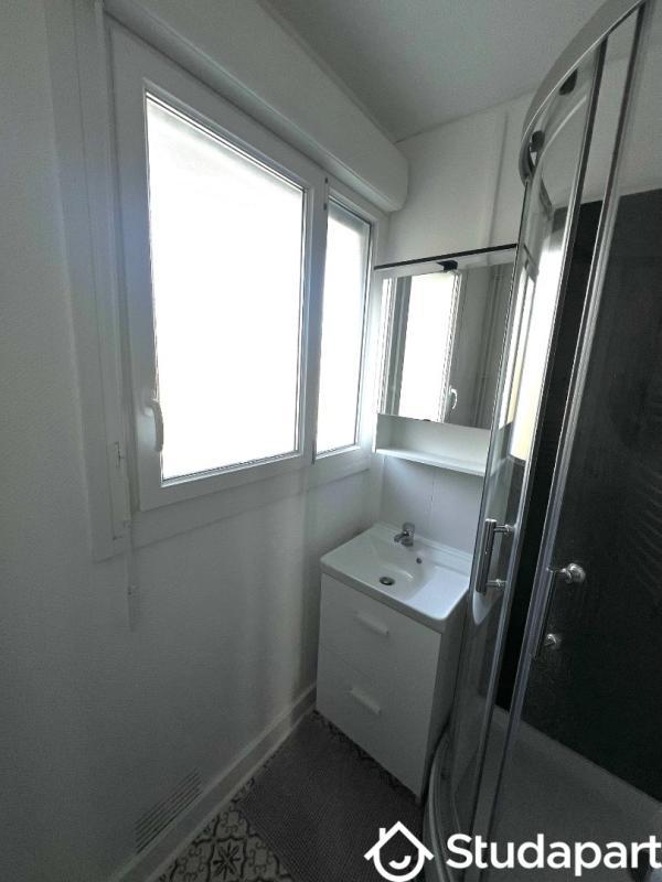 Chambre - 13 m² - 1 pièce