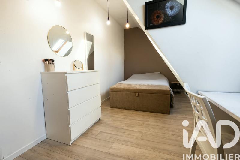 Maison - 210 m² - 9 pièces