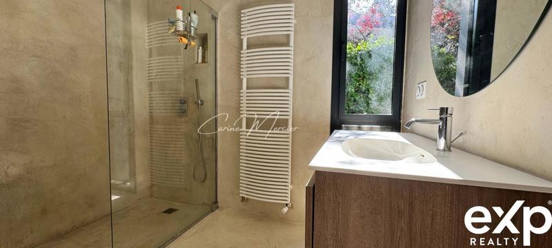 Villa - 178 m² - 6 pièces