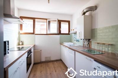 Chambre - 10 m² - 1 pièce