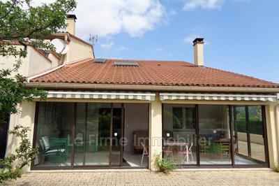 Villa - 190 m² - 11 pièces