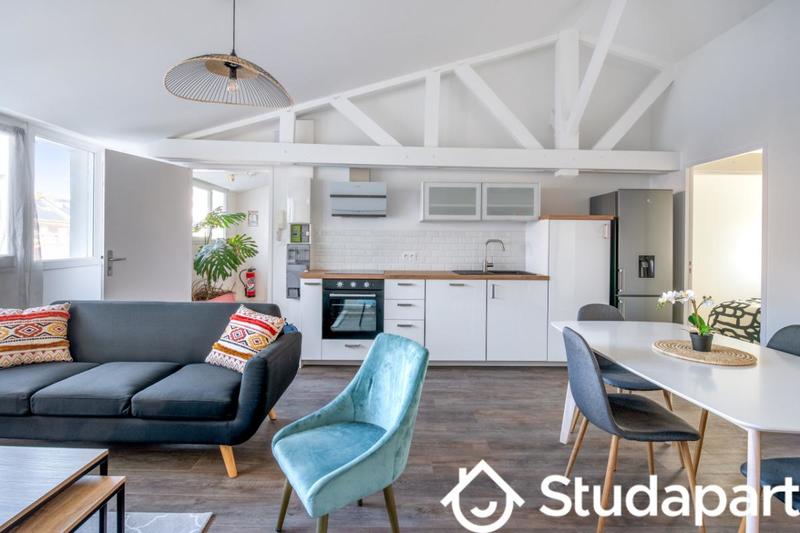 Chambre - 12 m² - 1 pièce