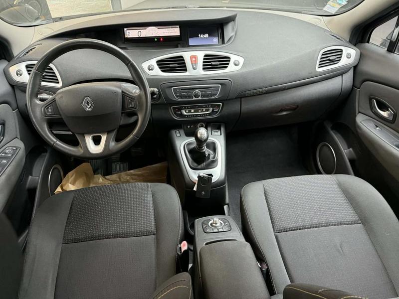Renault Scénic III 1.9 DCi 131 Cv