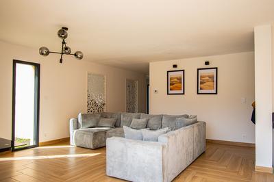 Maison - 159 m² - 7 pièces