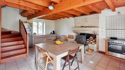 Maison - 320 m² - 8 pièces