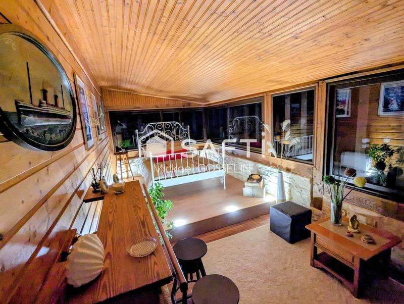 Maison - 176 m² - 7 pièces