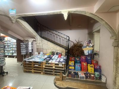 Fonds de commerce - Local commercial - 188 m²