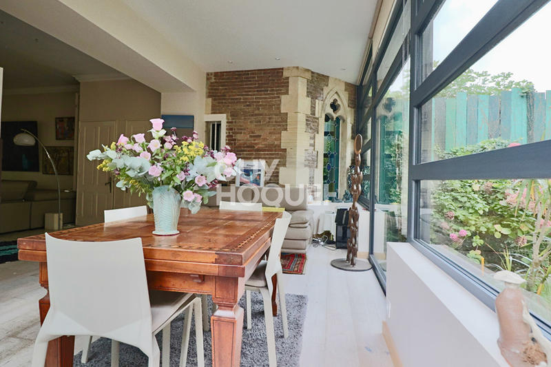 Maison - 224 m² - 8 pièces