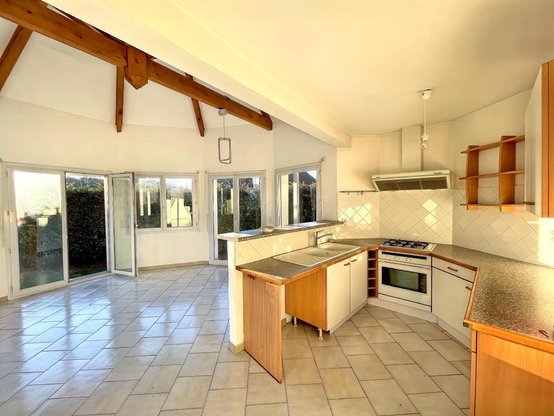 Maison - 141 m² - 6 pièces