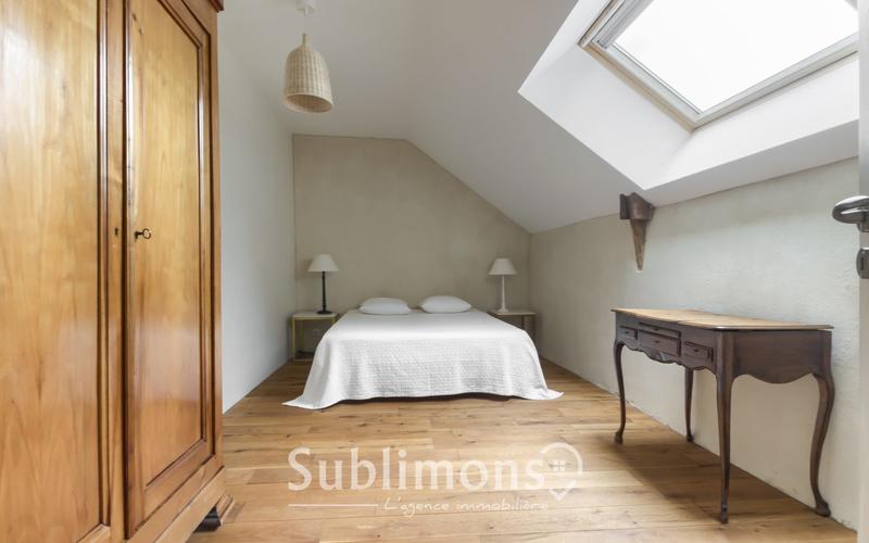 Maison - 258 m² - 8 pièces