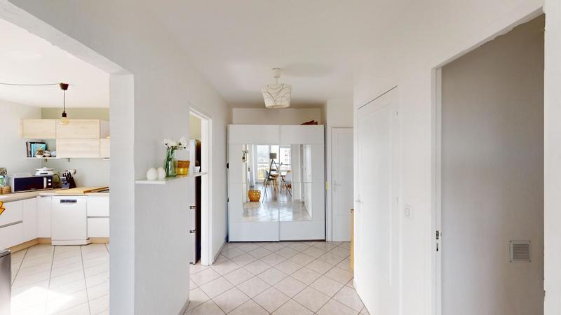 Appartement - 80 m² - 4 pièces