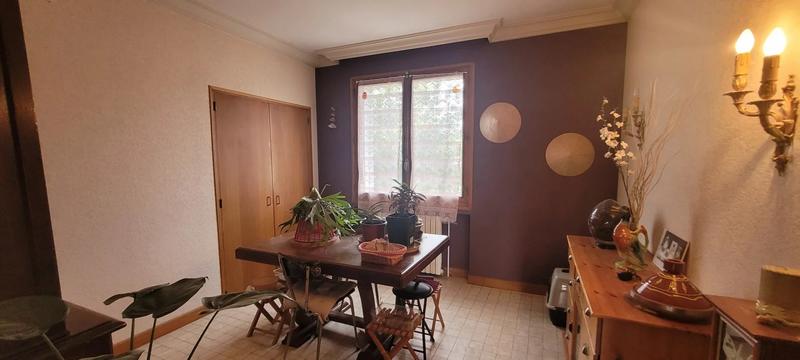 Maison - 454 m² - 6 pièces