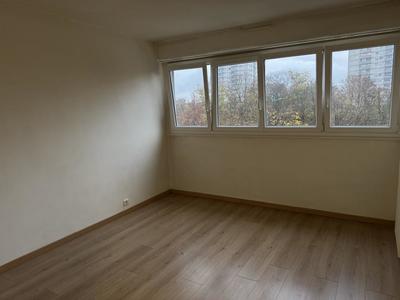 Appartement - 67 m² - 1 pièce