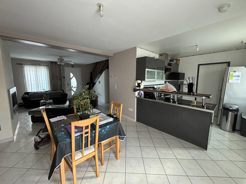 Maison - 98 m² - 5 pièces