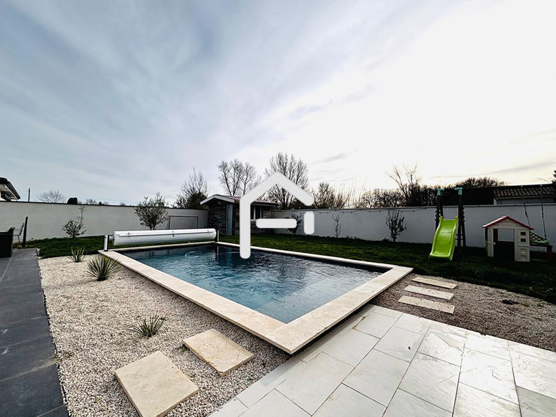 Maison - 110 m² - 4 pièces