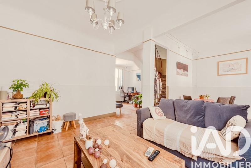 Maison - 95 m² - 5 pièces