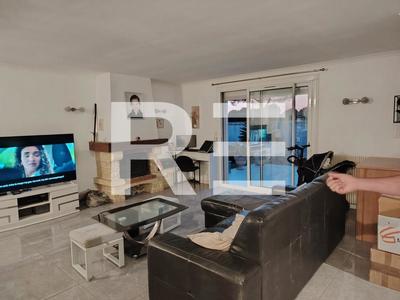 Maison - 122 m² - 7 pièces