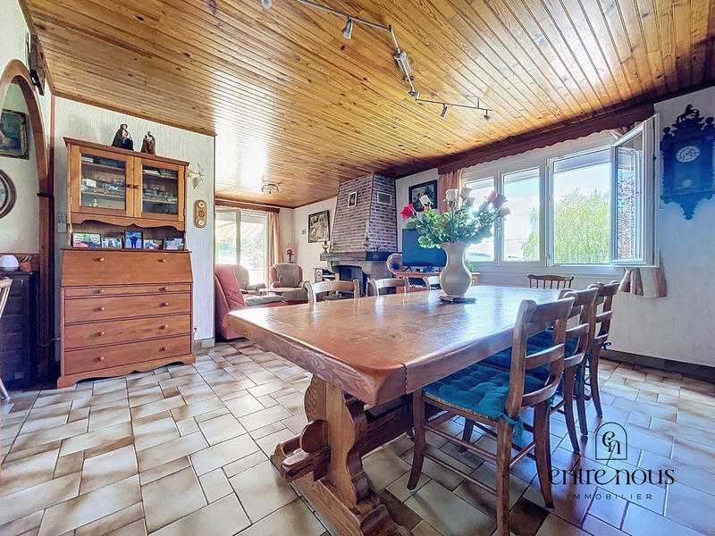 Maison - 95 m² - 5 pièces