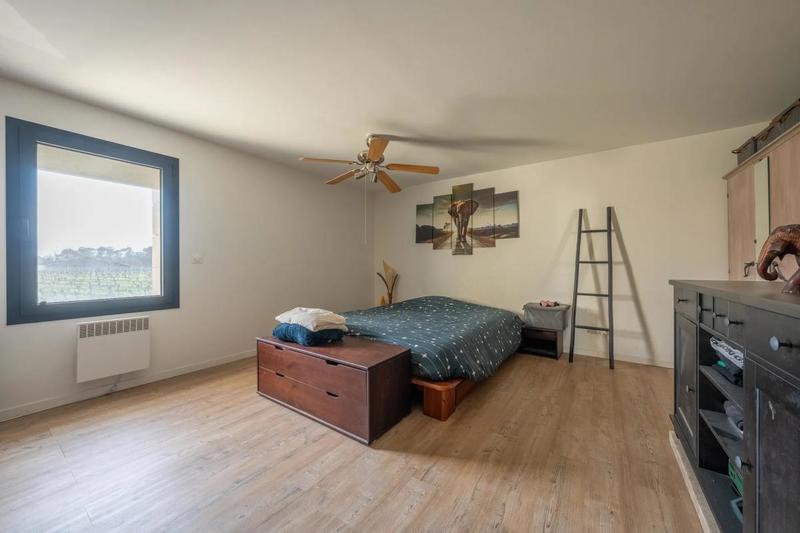 Maison en pierre - 450 m² - 7 pièces