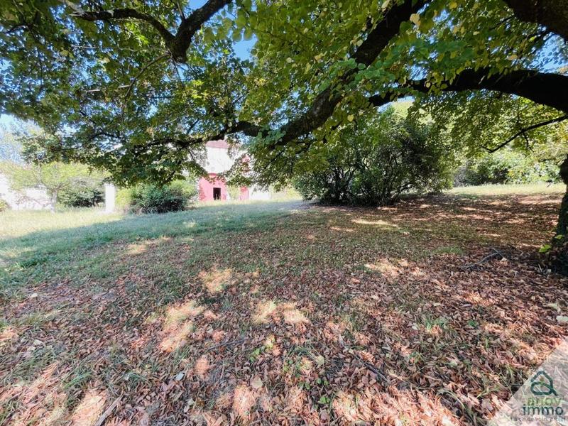 Maison - 255 m² - 1 pièce