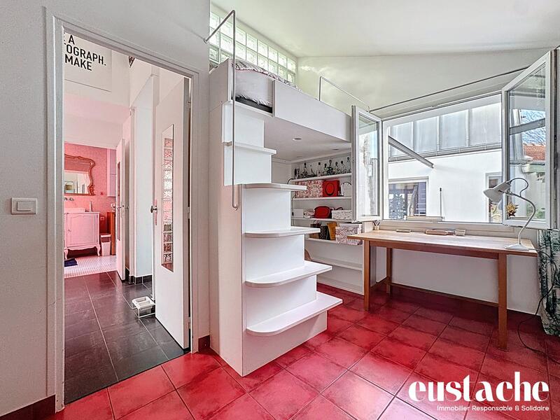 Appartement - 166 m² - 6 pièces