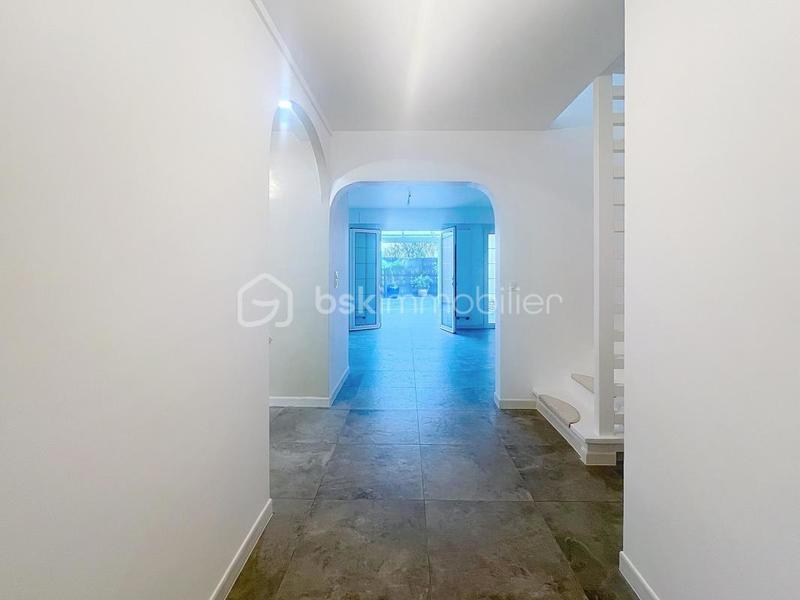 Maison - 102 m² - 6 pièces